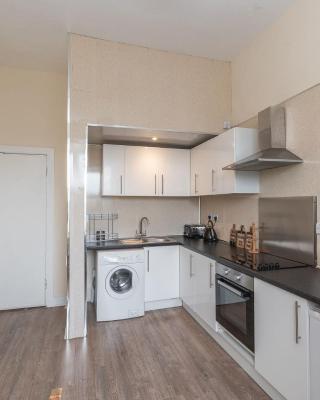 Spacious Ensuite Rooms in Edinburgh City Centre - Excellent Location