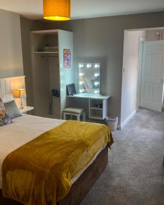 Sraid Eoin House