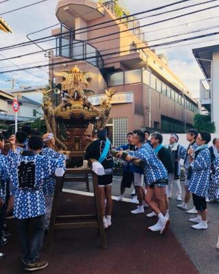 都心の家-ダブルベットと畳み3人部屋