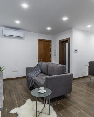 Sandstone A8 Marsascala - 15minute drive to Valletta