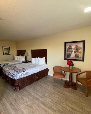 Kenedy Inn and Suites