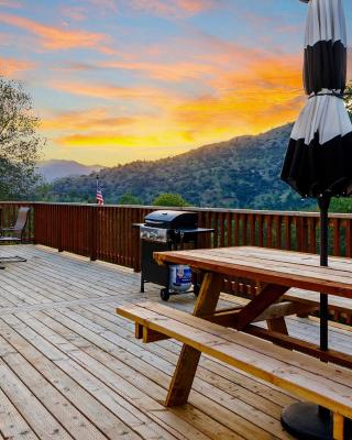 Secluded Mountain Top Home Minutes to Sequoias & Kings Canyon