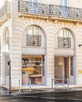 La Maison De Blanche