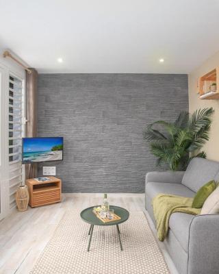 Au Roseau des Indes Appt avec piscine jardin et Fibre