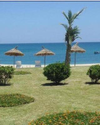 Bel appartement refait à neuf Bahia Smir