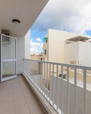 Modern Apart Heart of Sliema Viani N1 and N4 - Happy Rentals