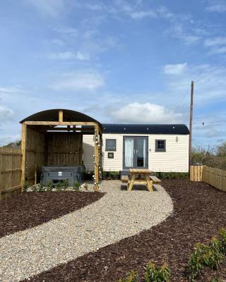 Redfox Shepherds hut and private hot tub