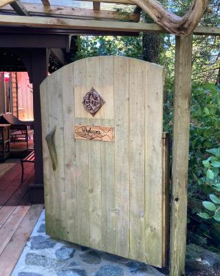 Forest Sweet Retreat Hot Tub & Wood Fired Sauna