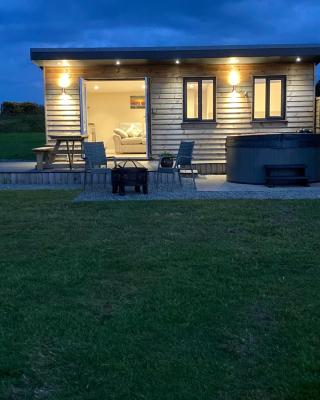 MAESLLAN CABINS 'Hud Y Machlud'