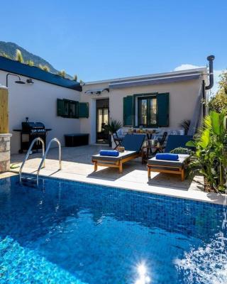 Moana House