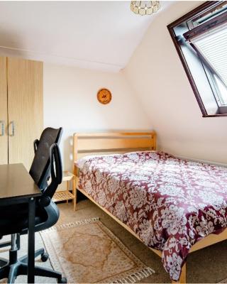 Double room 2 mins from station