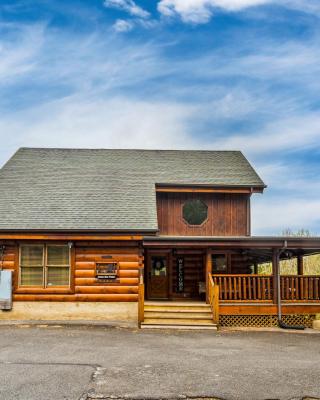 2-Bedroom Cabin with 2 Master Suites, Loft, Half-Bath and hot tub in a Serene Resort Setting