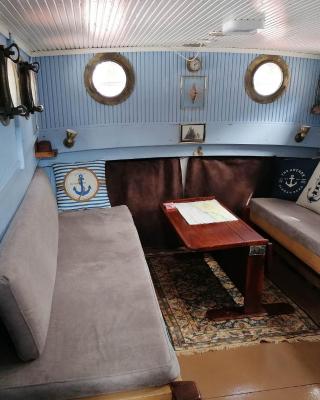 Historical boat Tu vėjo paklausk