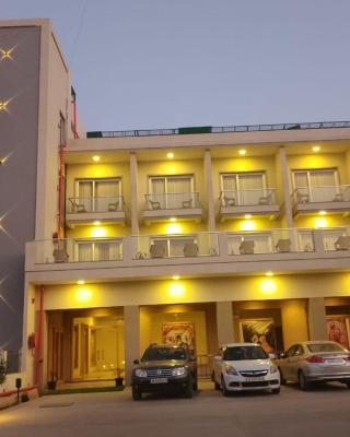 Hotel Mukut Mani