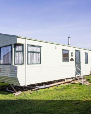 6 Berth Caravan For Hire, Minutes From A Stunning Beach In Norfolk! Ref 21036f