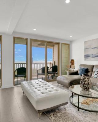 Spectacular Ocean-View Condo in Beachfront Resort