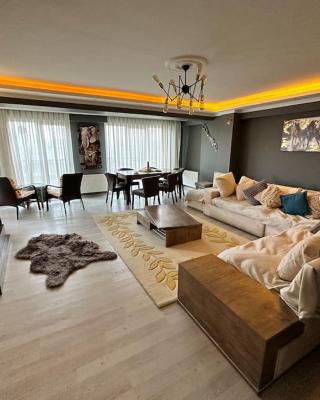 Akhome - Luxury dublex apartment