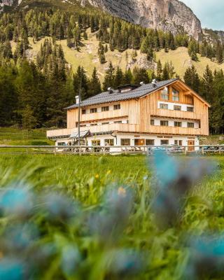 Chalet Alpenrose