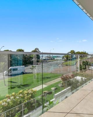 Elysee Beachside Apartments Alexandra Headland