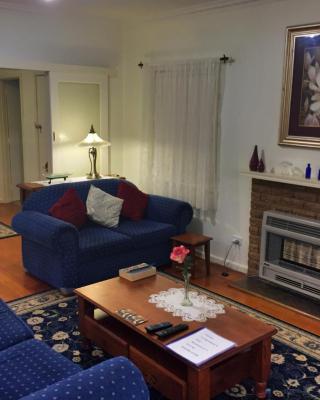 Admurraya House Bed & Breakfast