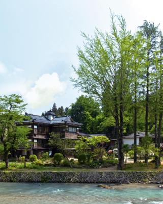 嵐渓荘旅館