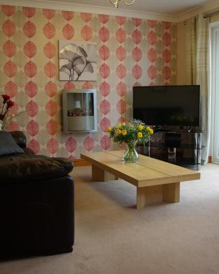 Portland Mews - 3 Bed Holiday Home By Premier Serviced Accommodation