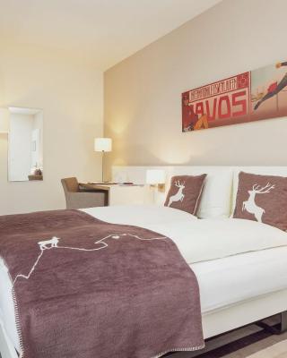 Hotel National by Mountain Hotels