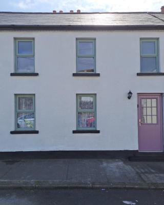 3 bed corner terrace house by the sea Wicklow town