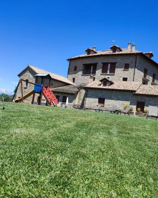 Casas Pirineo, Ainsa