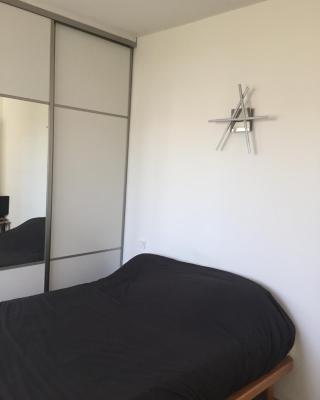 Chambre à louer 1 à 2 personnes chez l'habitant