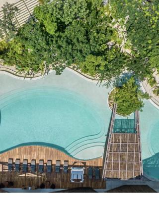 Exclusive studio in a gated community by CASA PARAISO