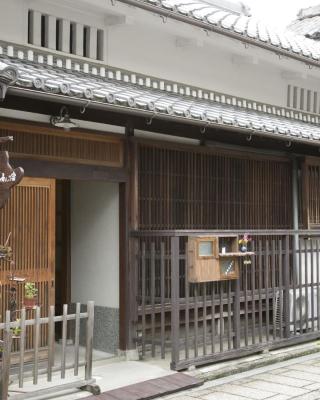 Female-Only Guesthouse Tomari-ya