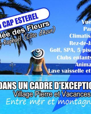 Dans un cadre d'exception, Vue mer panoramique à Agay Côte d'Azur, Village Vacances Cap Estérel, T2 avec jardin, golf, climatisation, Wifi, 5 piscines