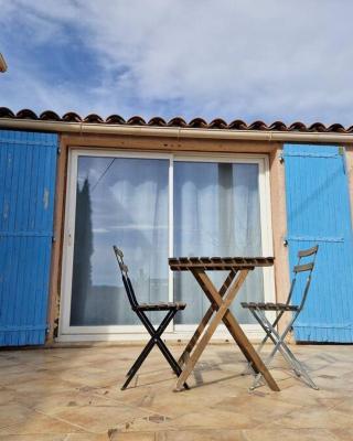 Appartement 2 pièces rénove avec accès piscine