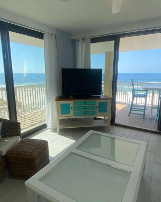 Summer House 401A by ALBVR - Corner Beachfront Beauty - Beachfront Balcony Accessible from all Rooms