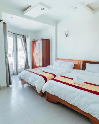 Phuoc Hai Hotel by The Moment