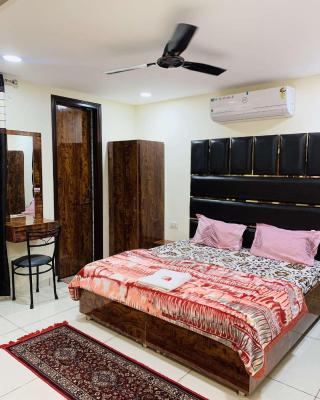 THE RAJMANI MOTEL -- LUXURY STUDIO ROOMS -- LPU Law Gate