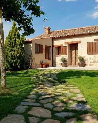 Entreacebedas rural&vacaciones, alojamientos con jardín PRIVADO Piscina a un minuto