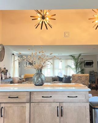 Modern Family Home in Middletown, RI- just 4 mi to Newport!