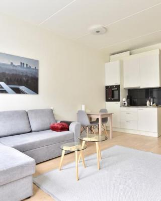 Stylish Studio with Free Private Parking & Wi-Fi