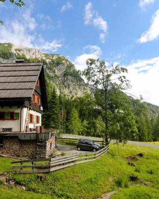 Tonkina koča