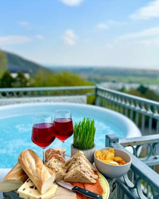 The Mermaids Watch Pendine DOG FRIENDLY