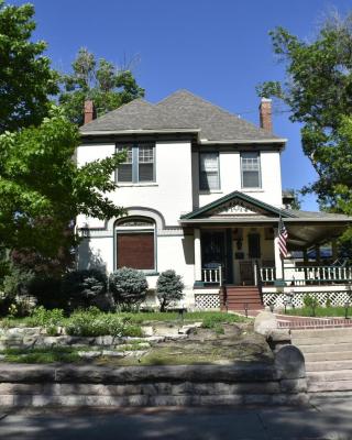 Downen House Bed & Breakfast