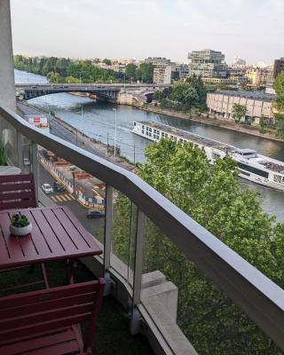 PUTEAUX- Appartement vue tour Eiffel