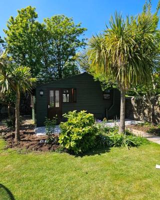 Picturesque Cabin in Cornwall