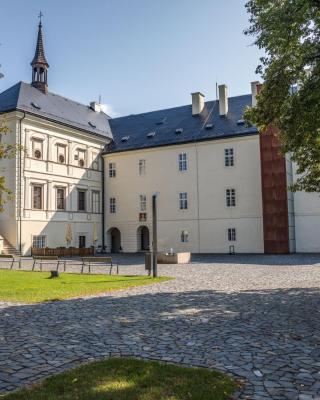 Hotel Zámek Svijany