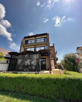 Pensiunea Dea House