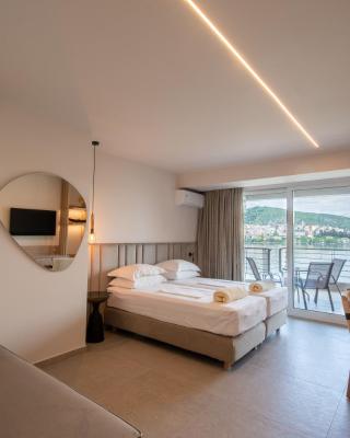 Paralimnio Suites