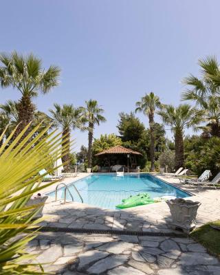 Coconut & Vanilla & Pineapple Pool Apartments #FeelsLikeHome
