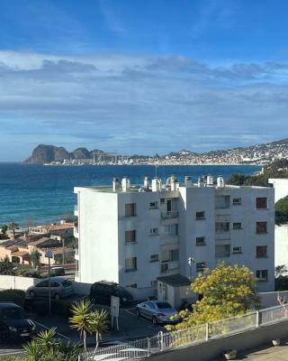 T2 pleine vue mer, plage à pied - la ciotat